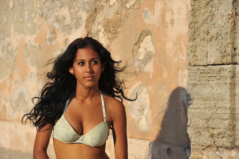 Арина, 31 год, 0 размер груди